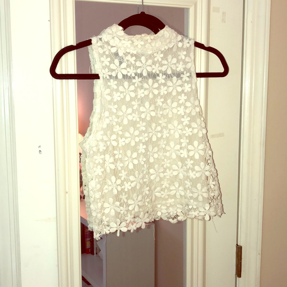 Woven Lace floral crop top